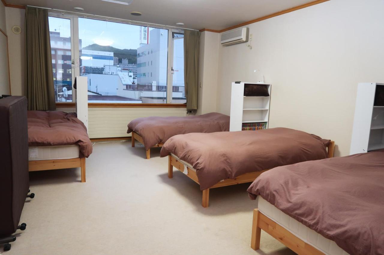 Otaru Ekimae Guest House Ito Ngoại thất bức ảnh